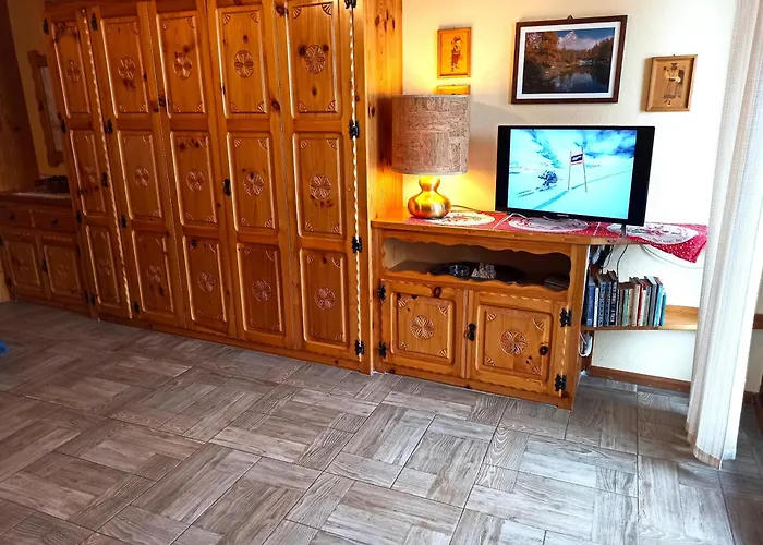 Residenza Del Cirmolo Cervinia Vda Vacanze In Vetta Cir 0205