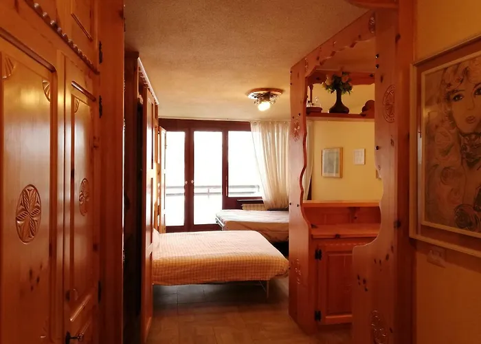 Апартаменти Residenza Del Cirmolo Cervinia Vda Vacanze In Vetta Cir 0205 Брей-Червінія